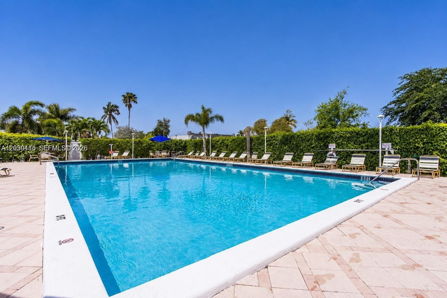 VENETIAN PARK I CONDO · #51 in Hallandale Beach - Photo 26