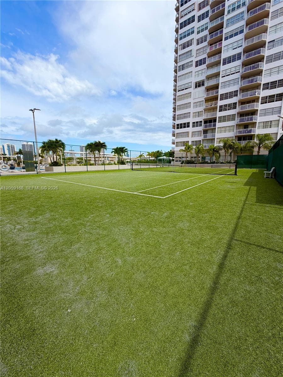 DEL PRADO MARINA · #1905 in Aventura - Photo 7