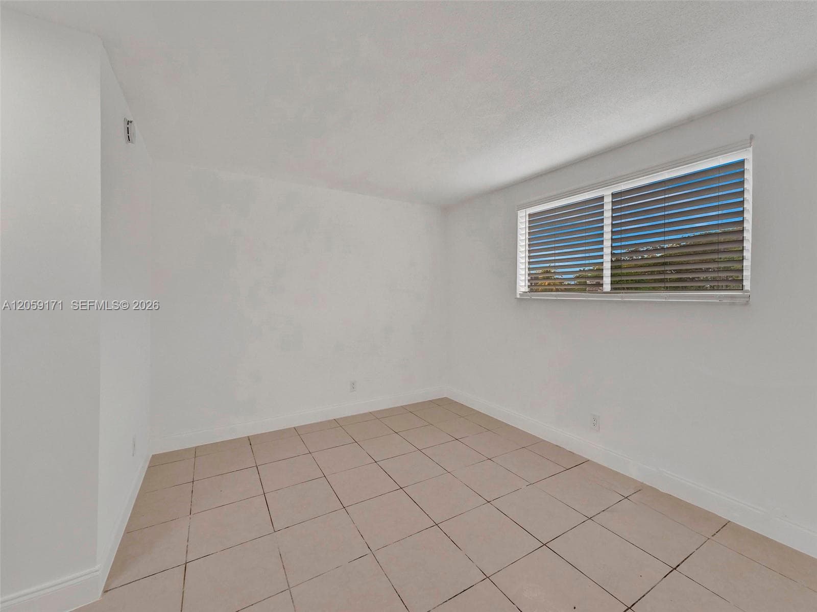 BISCAYNE HIGHLANDS · #3 in North Miami - Photo 6