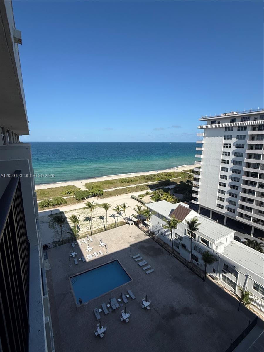 MANATEE CONDO · #1101 in Surfside - Photo 17