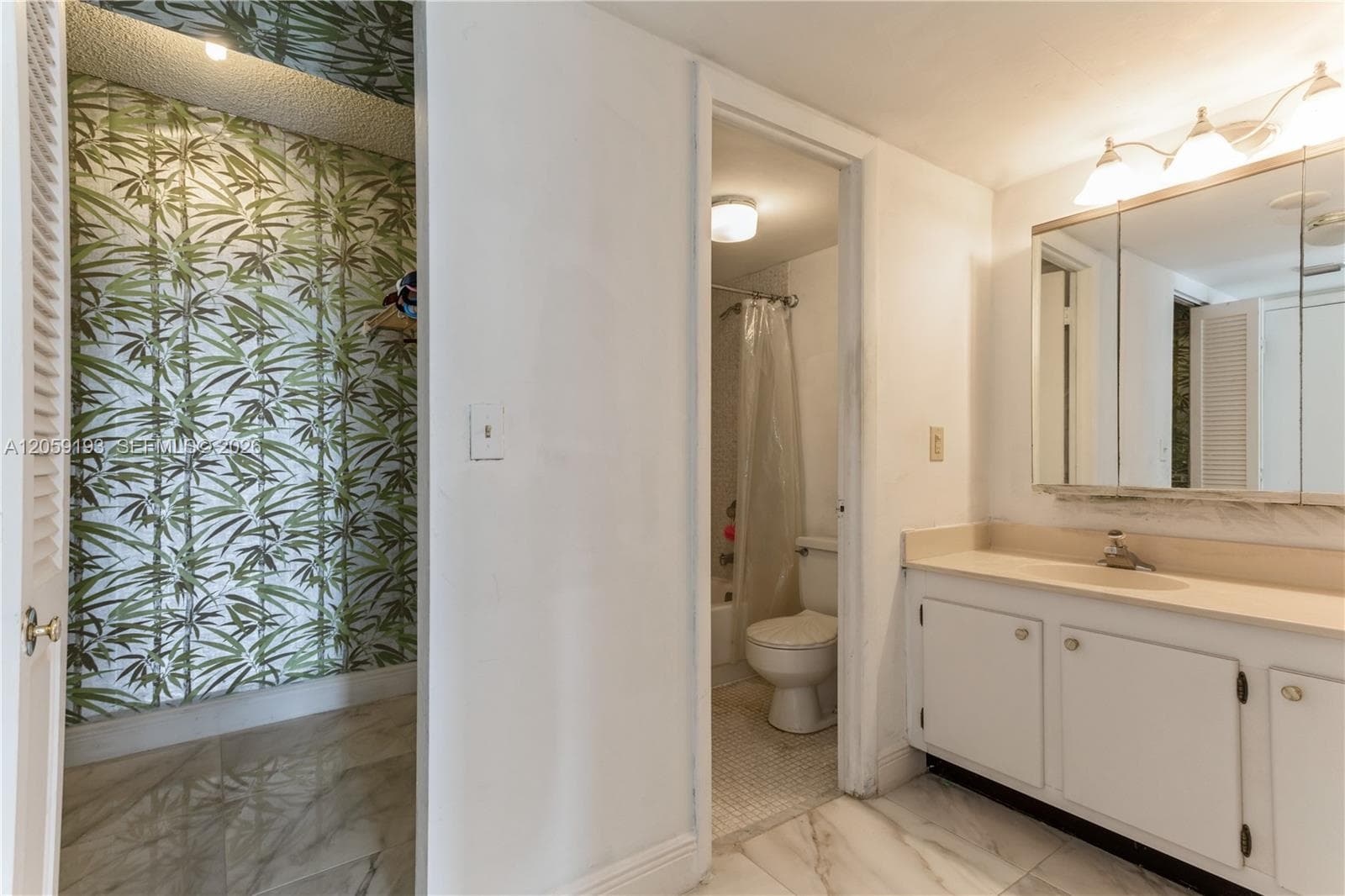 MANATEE CONDO · #1101 in Surfside - Photo 12