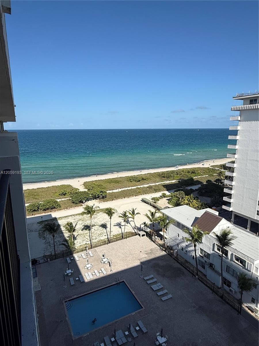MANATEE CONDO · #1101 in Surfside - Photo 21