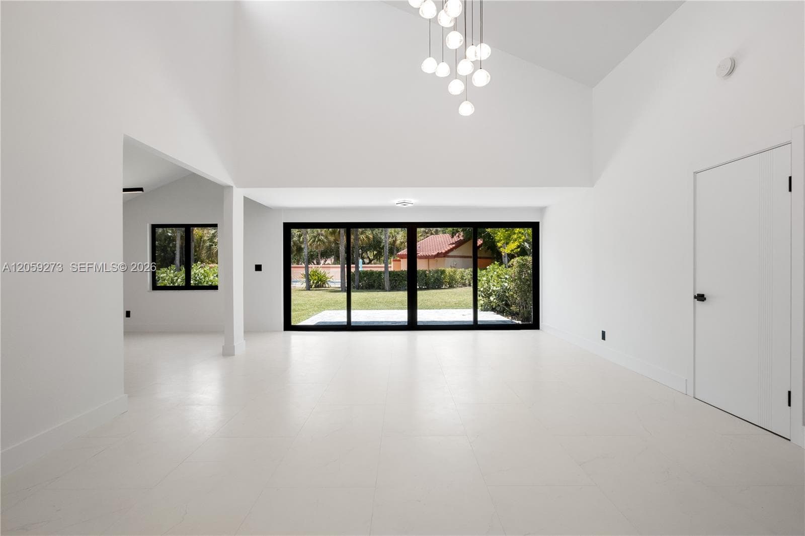 1543 SW 1st Ave photo 11