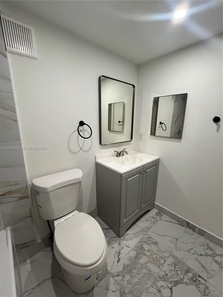 FOX CHASE · #213 in Miami - Photo 10