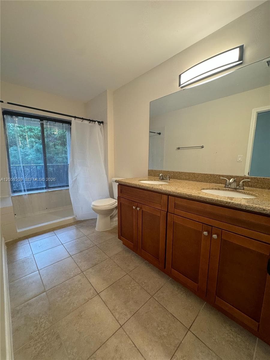 16498 NE 26th Ave #12 photo 6