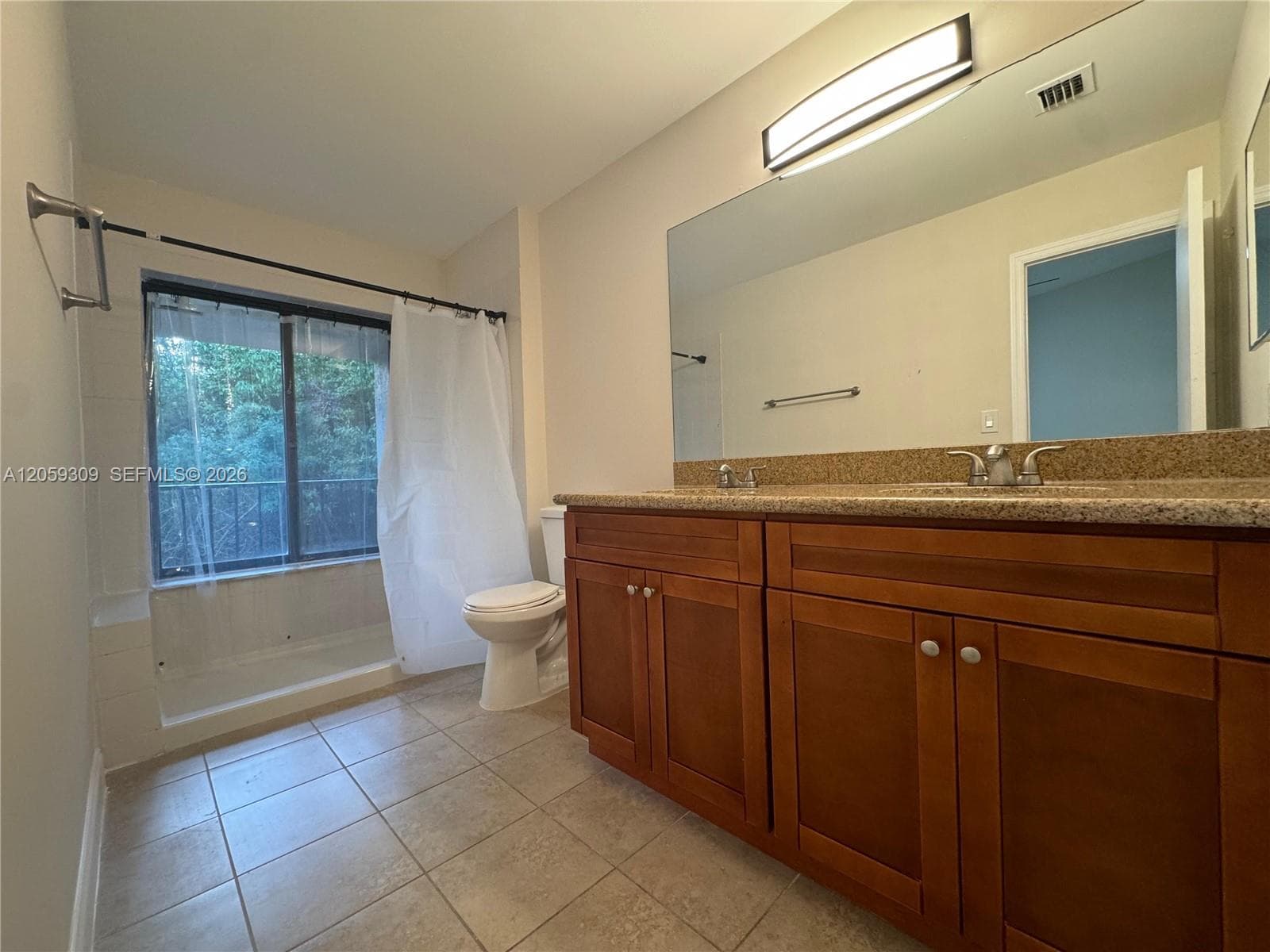16498 NE 26th Ave #12 photo 17
