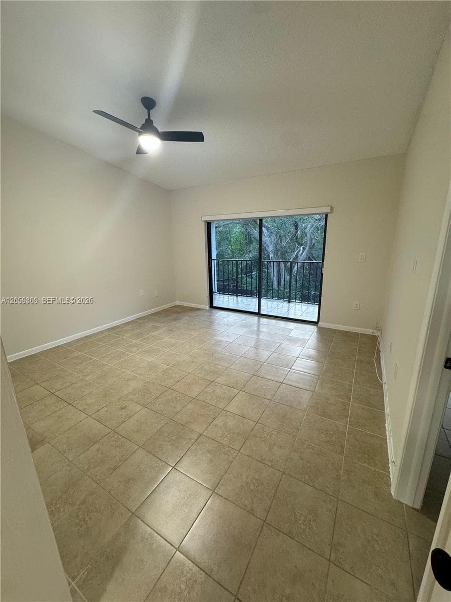 16498 NE 26th Ave #12 photo 16