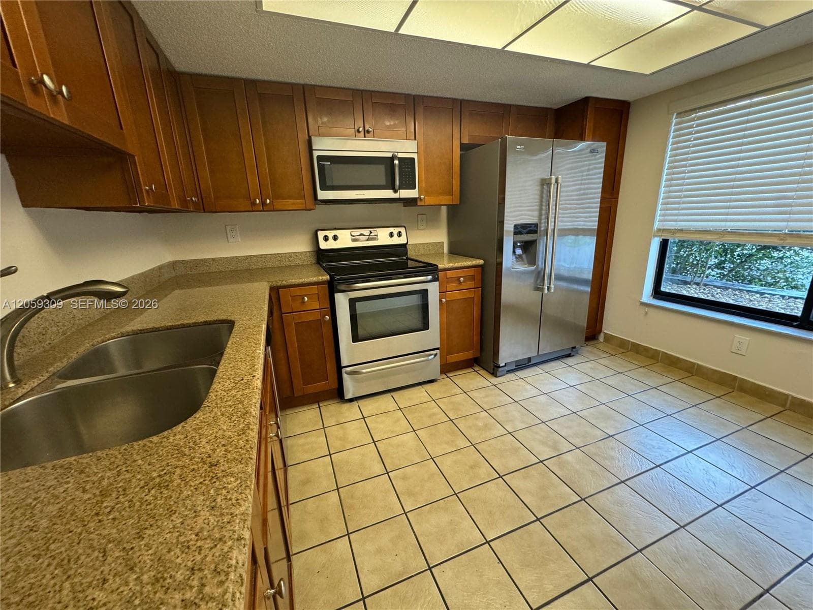 16498 NE 26th Ave #12 photo 12