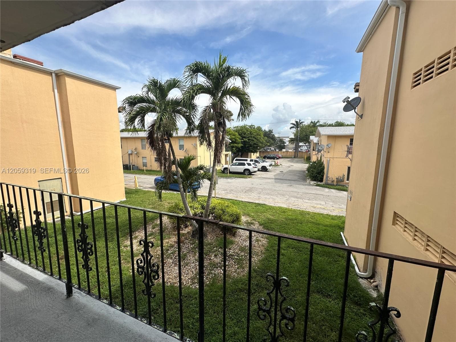 TROPICAL PARK CONDO · #27 in Miami - Photo 4