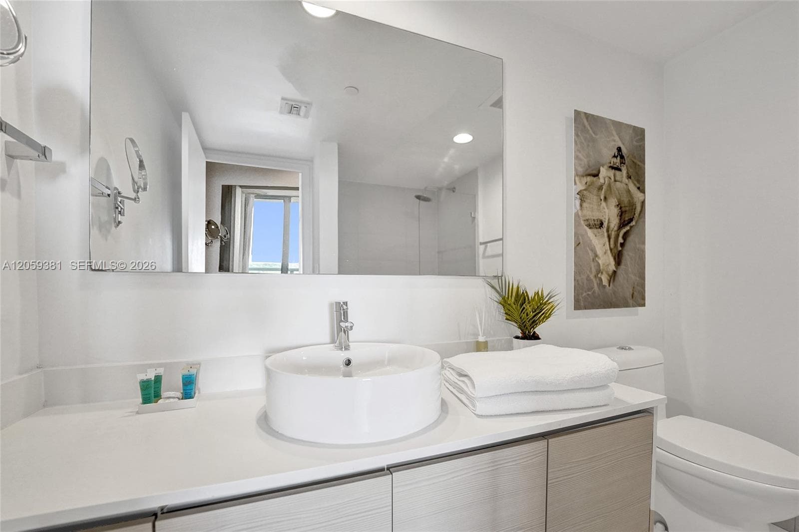 Beachwalk · #R906 in Hallandale Beach - Photo 63
