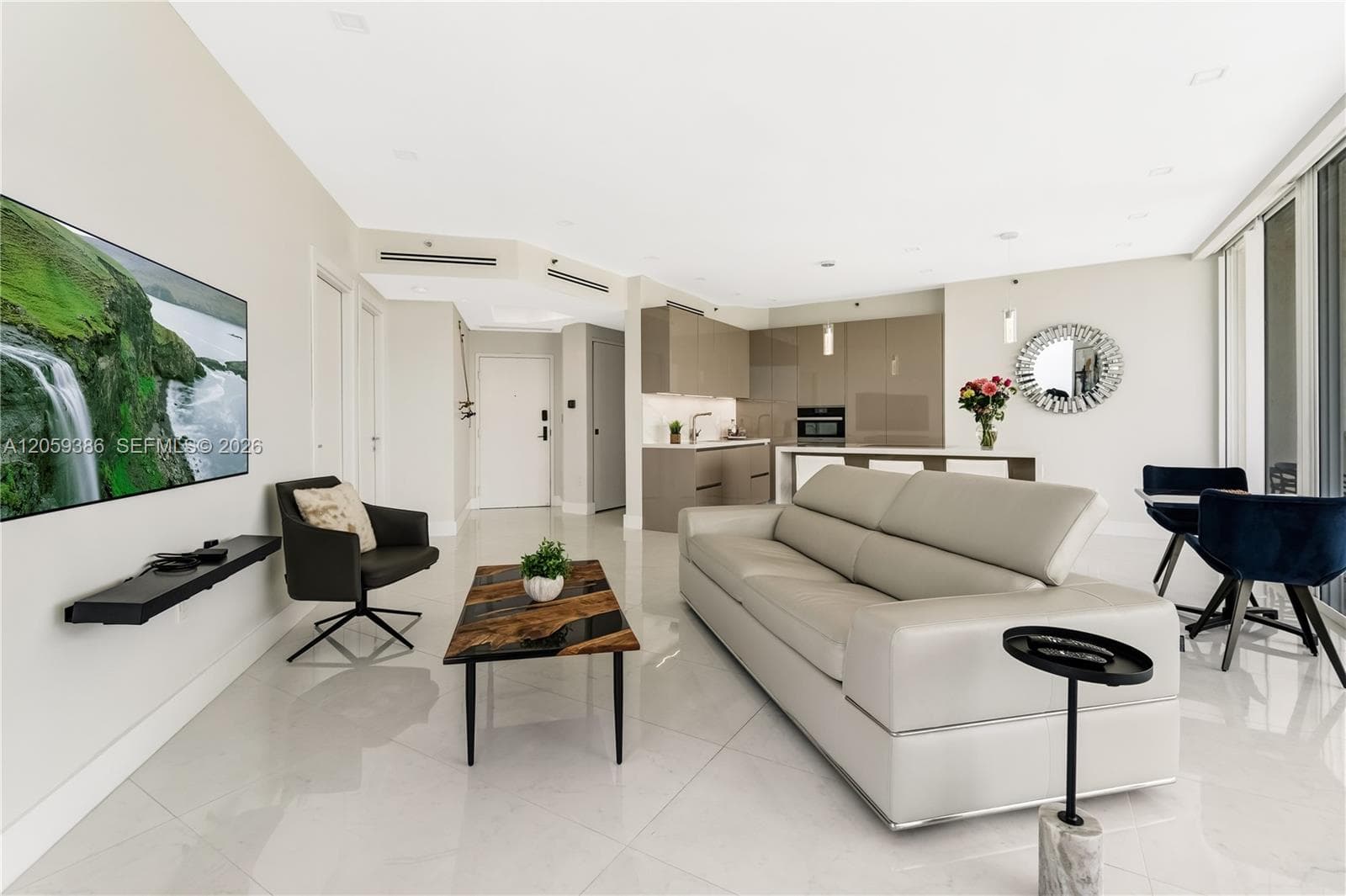 ST TROPEZ OCEAN CONDO · #2404 in Miami Beach - Photo 7
