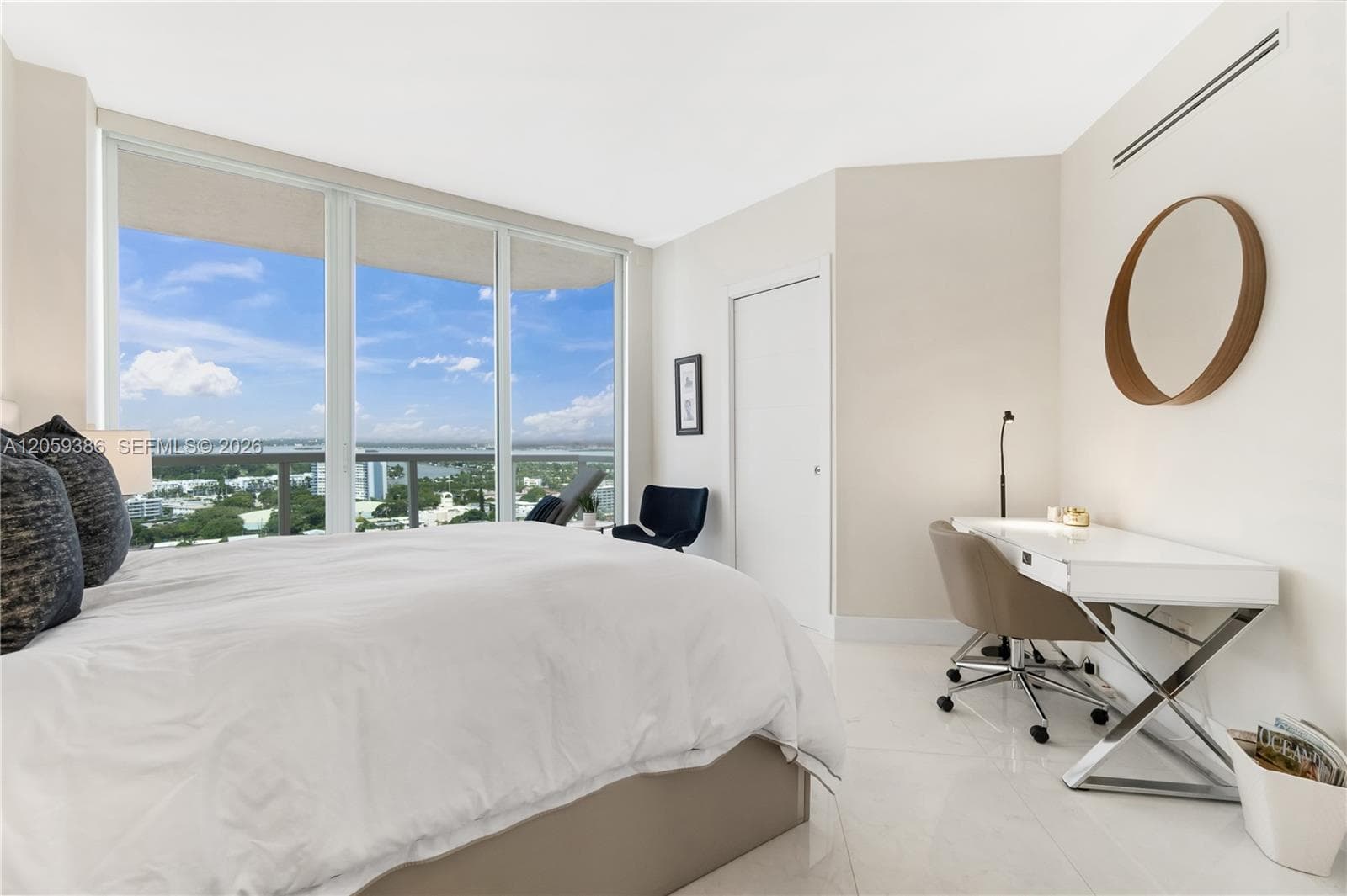 ST TROPEZ OCEAN CONDO · #2404 in Miami Beach - Photo 15