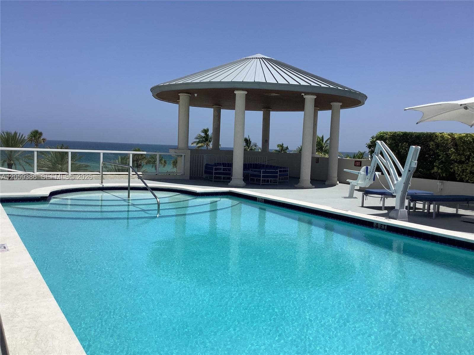 lots of shaded area by the Ocean front Pool