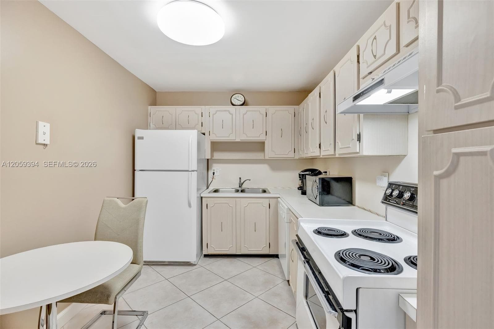 ASHLEIGH HOUSE CONDO · #804 in Hallandale Beach - Photo 19
