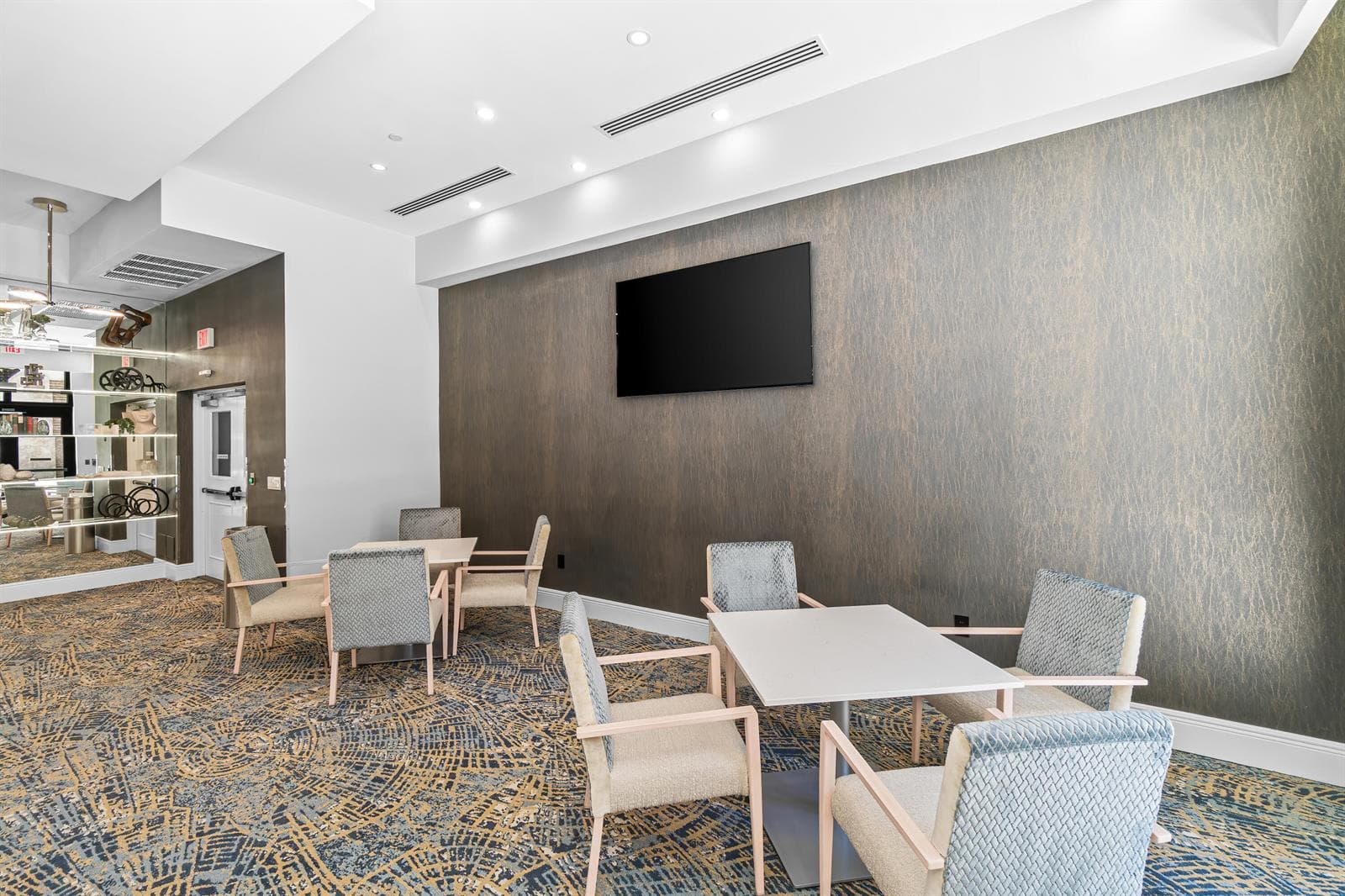 Fully Reonvated Community Room