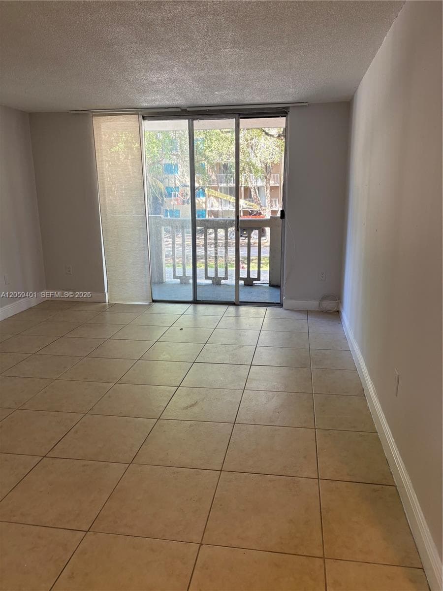 BAYVIEW PALMS CONDO · #214 in North Miami - Photo 3