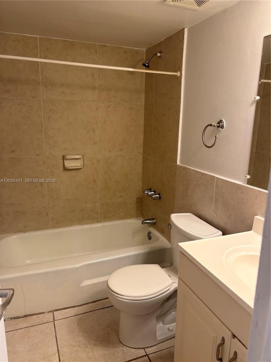 BAYVIEW PALMS CONDO · #214 in North Miami - Photo 8