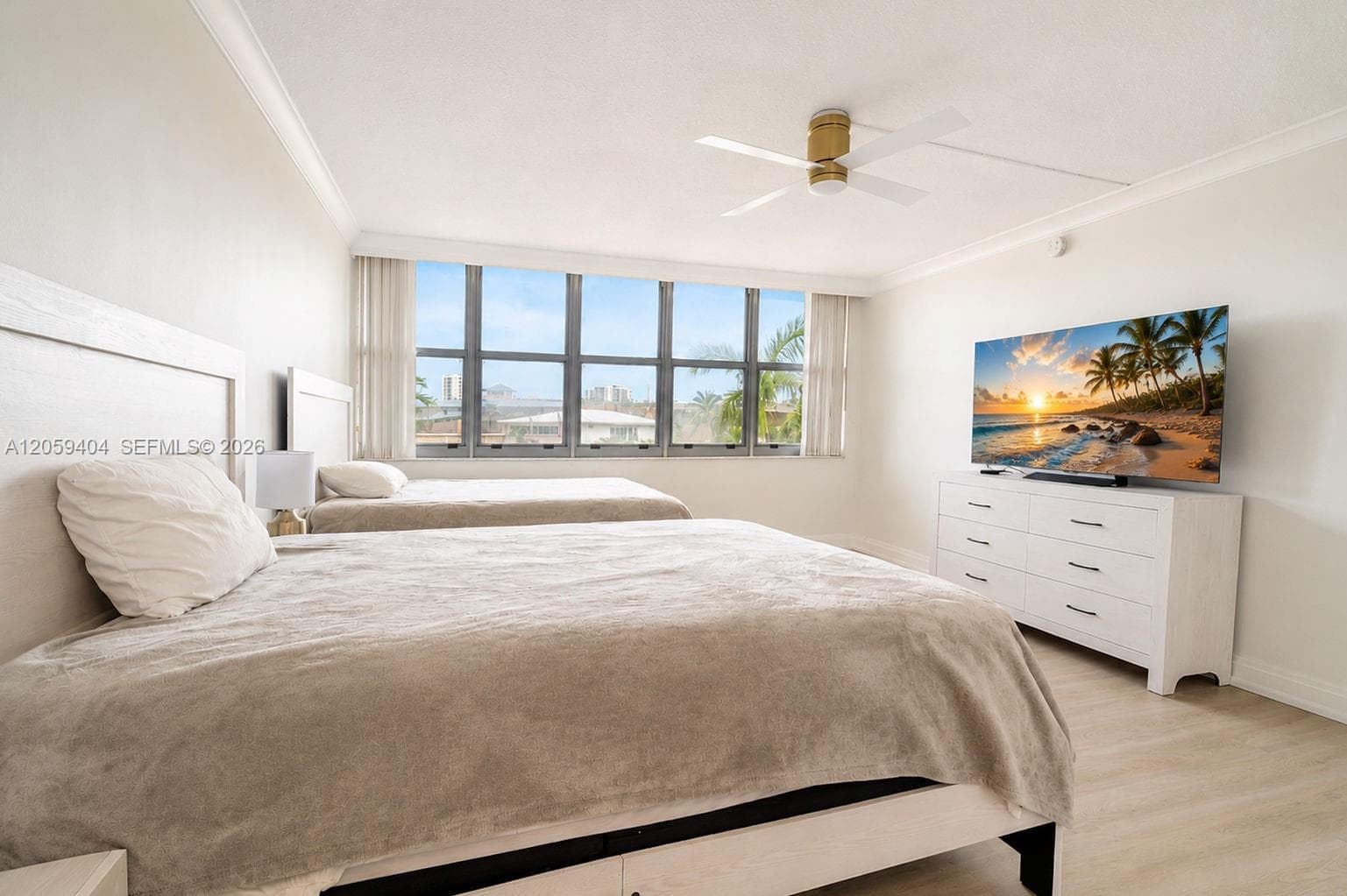 IMPERIAL TOWERS CONDO · #215 in Hallandale Beach - Photo 23