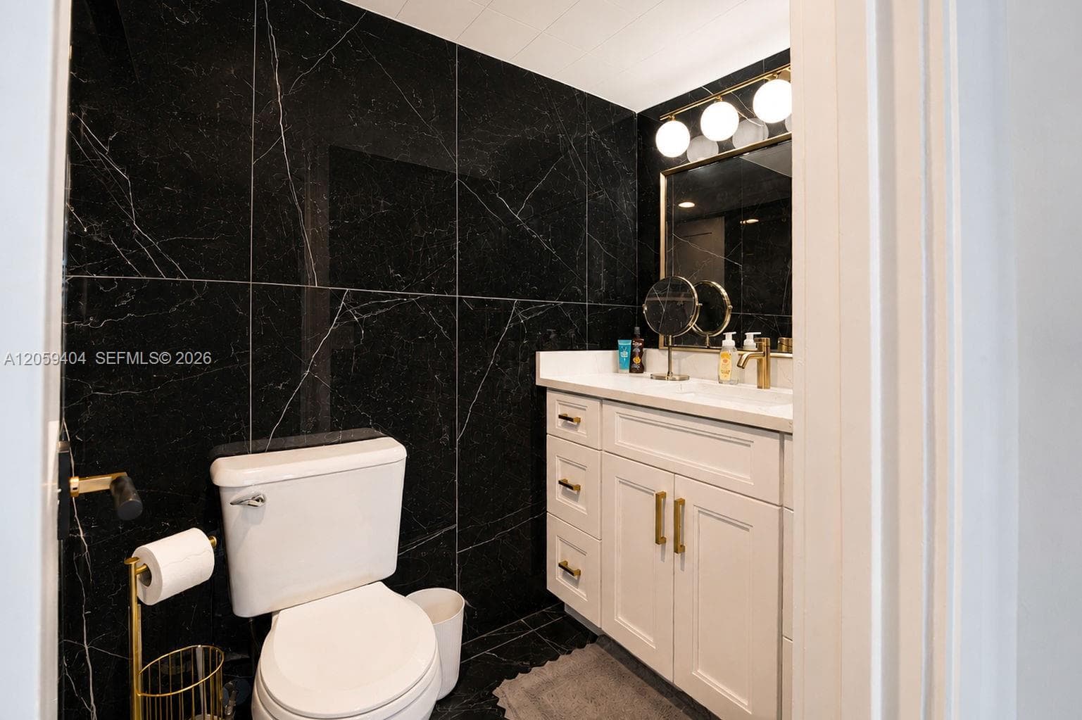 IMPERIAL TOWERS CONDO · #215 in Hallandale Beach - Photo 27