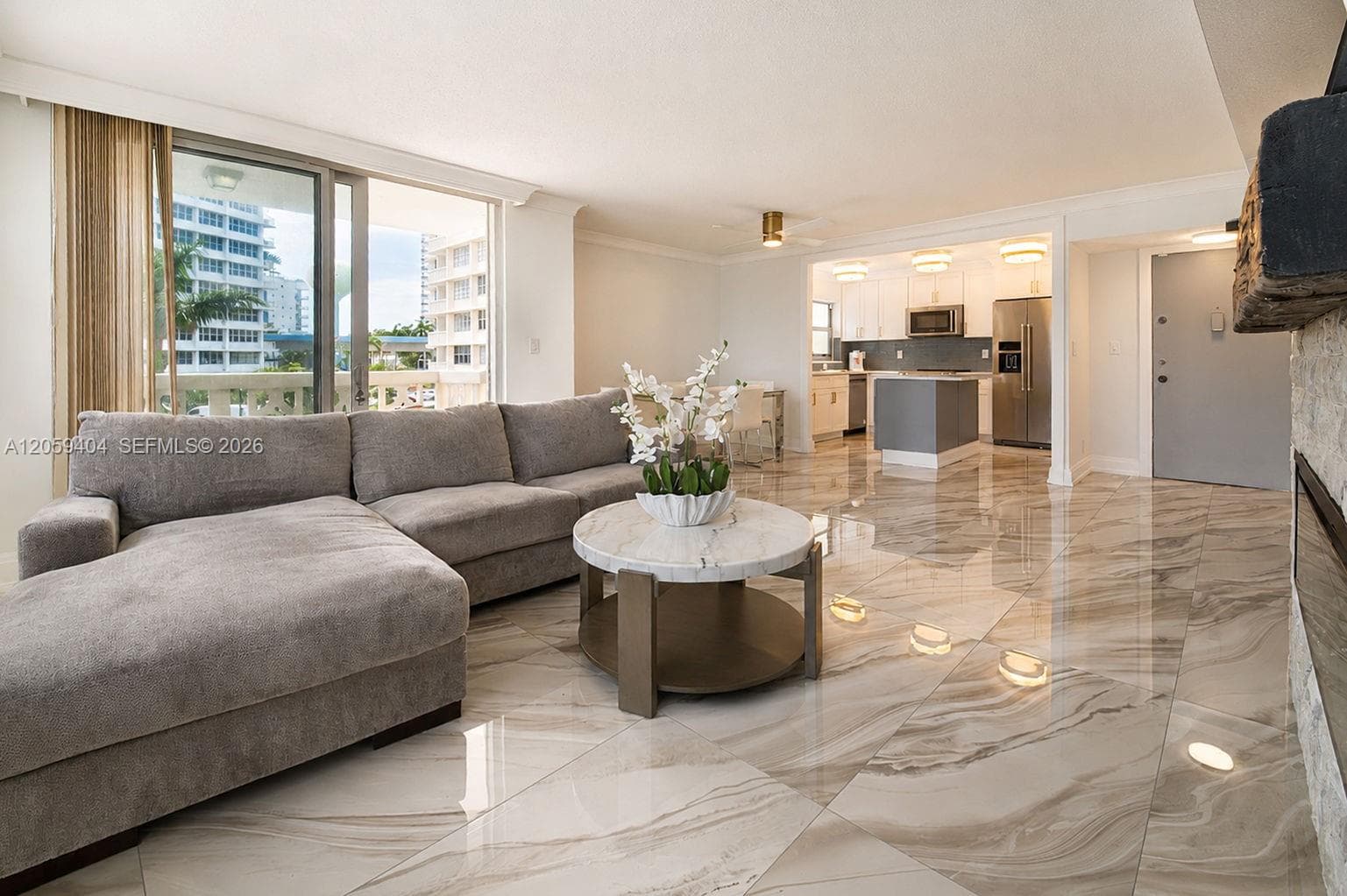IMPERIAL TOWERS CONDO · #215 in Hallandale Beach - Photo 7