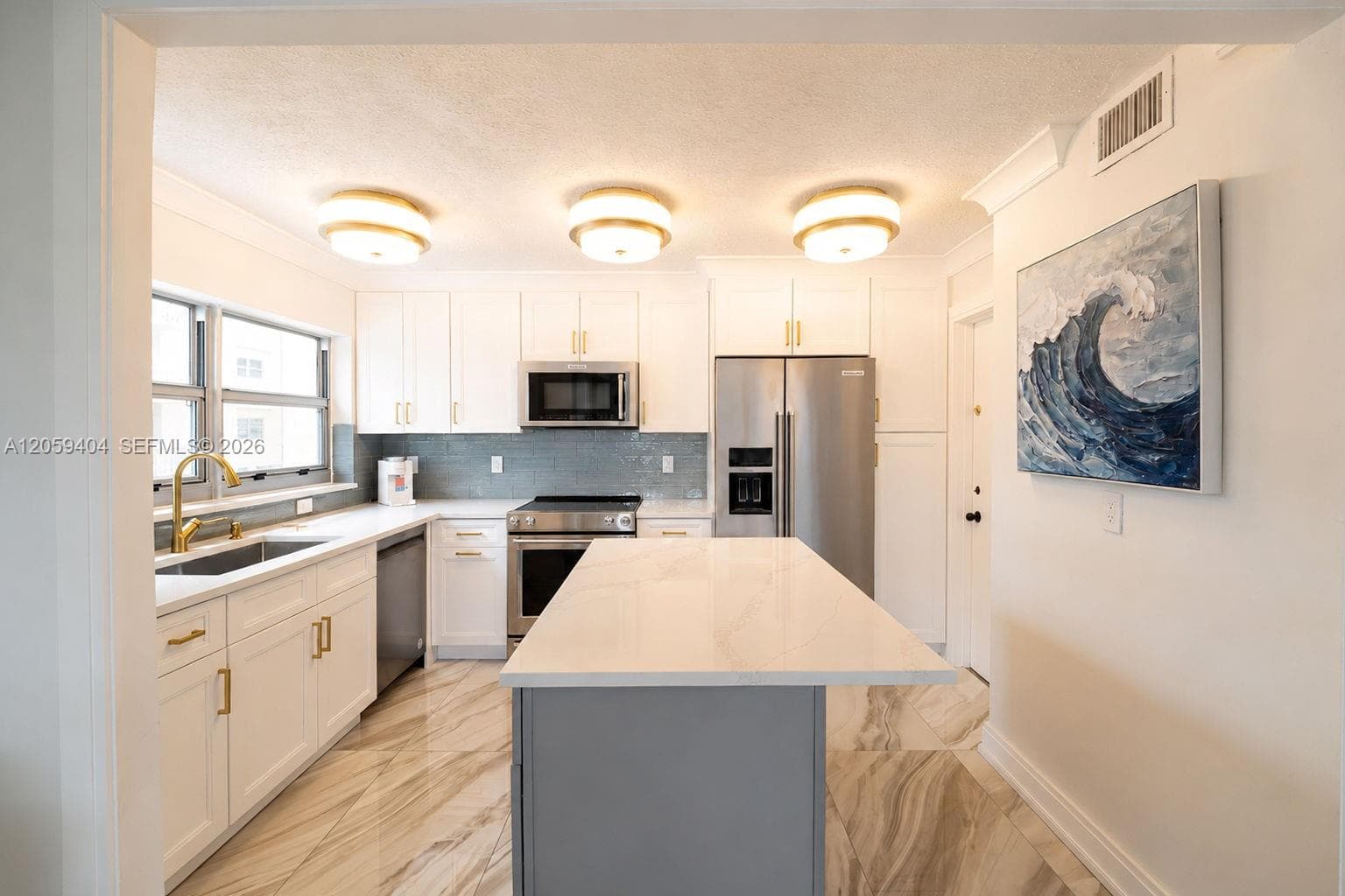 IMPERIAL TOWERS CONDO · #215 in Hallandale Beach - Photo 1