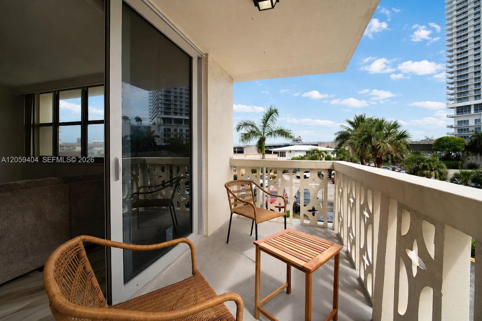 IMPERIAL TOWERS CONDO · #215 in Hallandale Beach - Photo 28