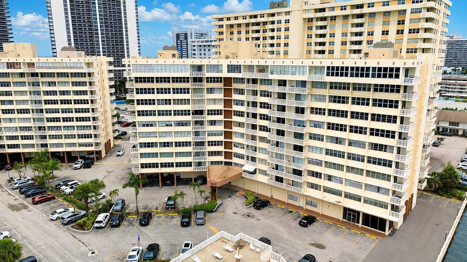 IMPERIAL TOWERS CONDO · #215 in Hallandale Beach - Photo 37