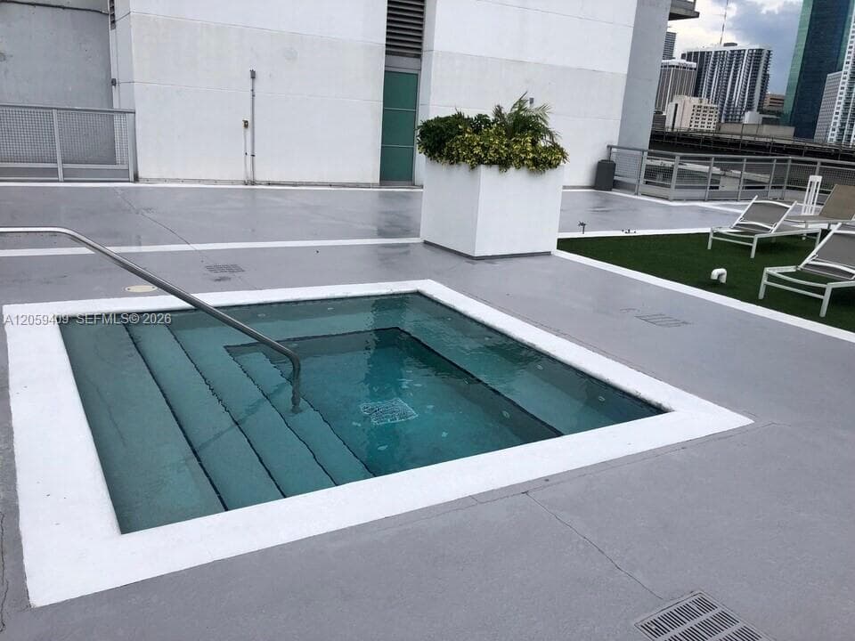 NEO VERTIKA CONDO · #1220 in Miami - Photo 12