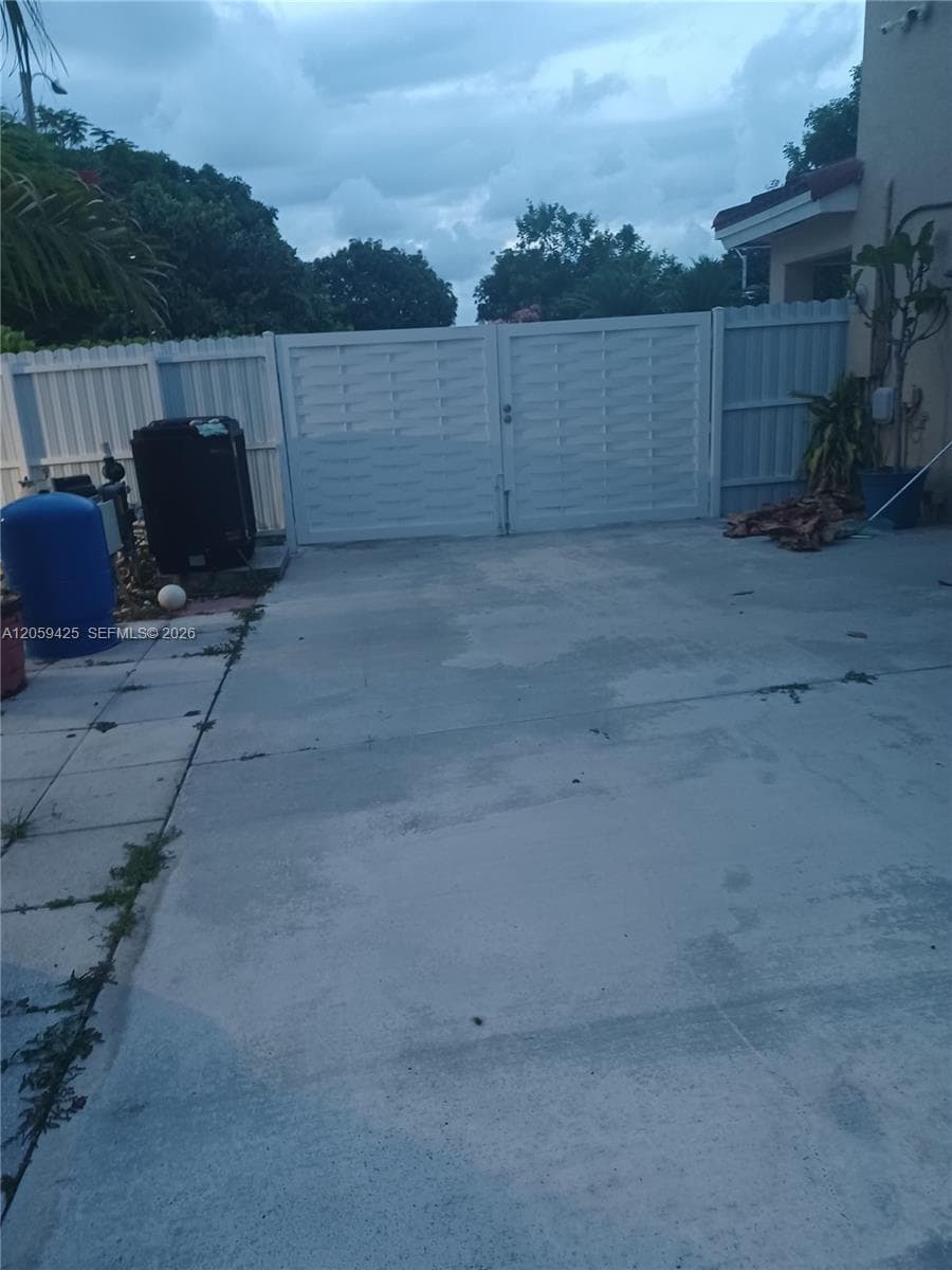 12844 SW 256th Ter photo 4