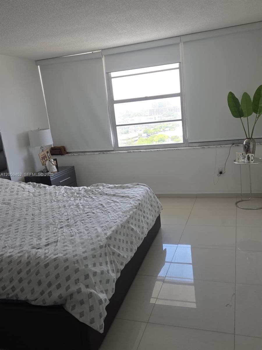 DEL PRADO MARINA · #1902 in Aventura - Photo 2