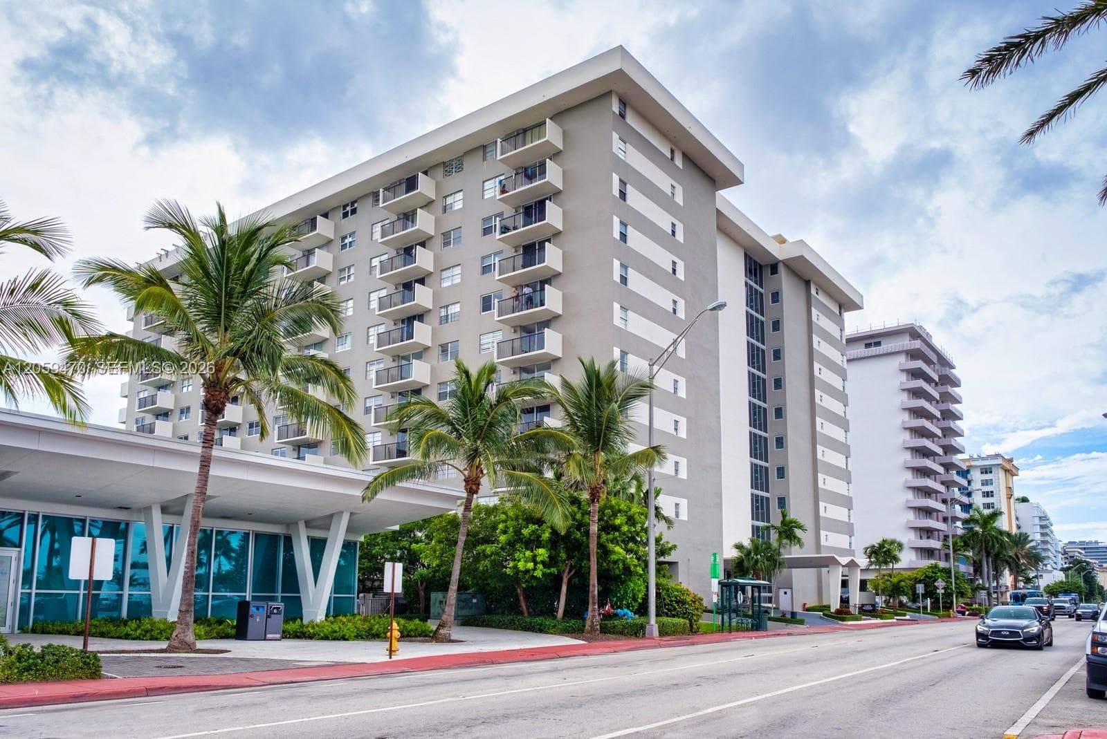 MANATEE CONDO · #212 in Surfside - Photo 2