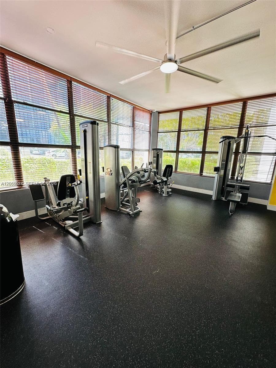 OCEANVIEW PARK CONDO · #716 in Hallandale Beach - Photo 30