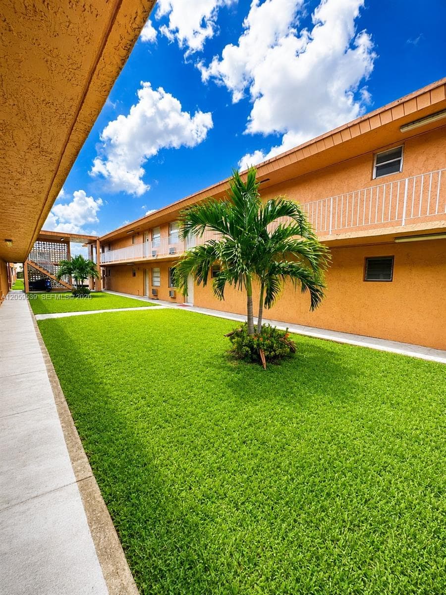 CHAMBERS LAND COMPANY SUB · #A24 in Hialeah - Photo 9