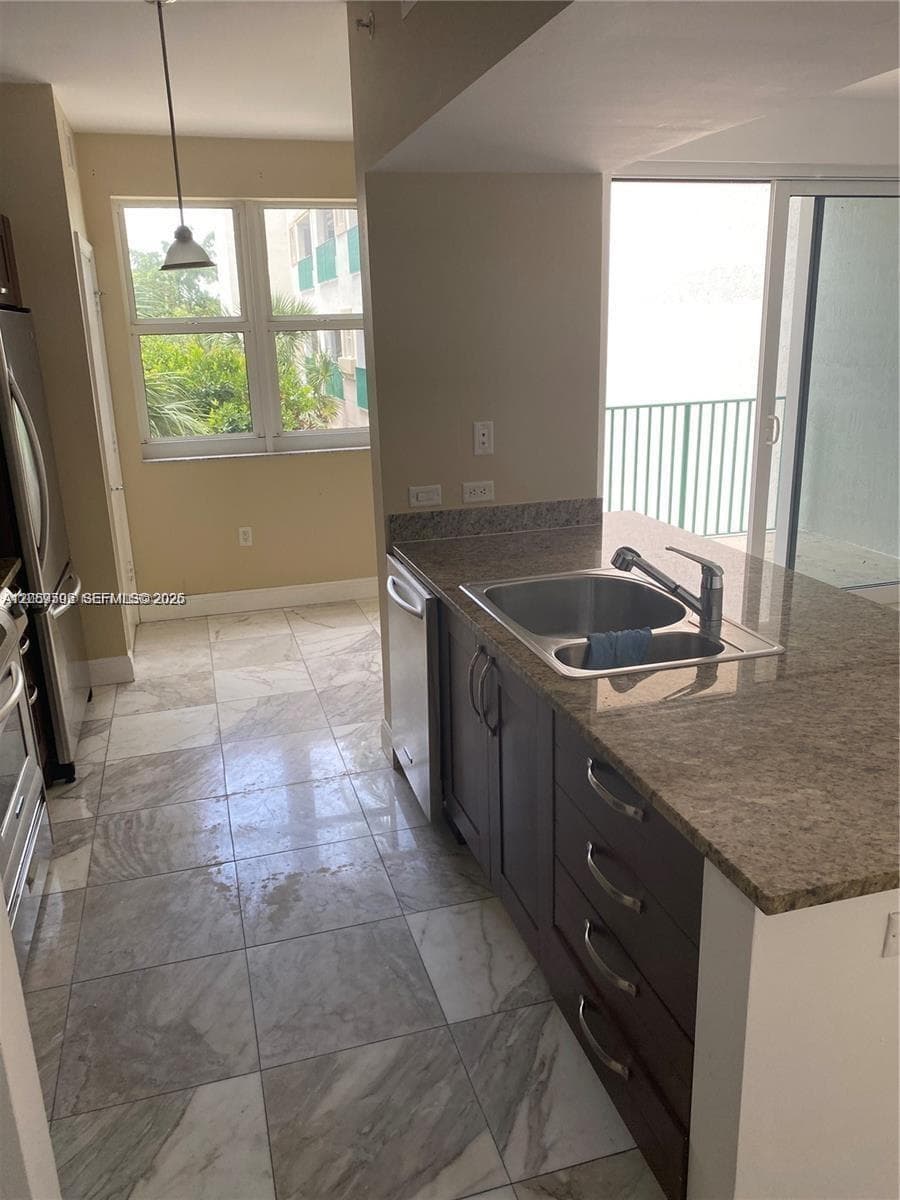 TURNBERRY VILLAGE · #310 in Aventura - Photo 7