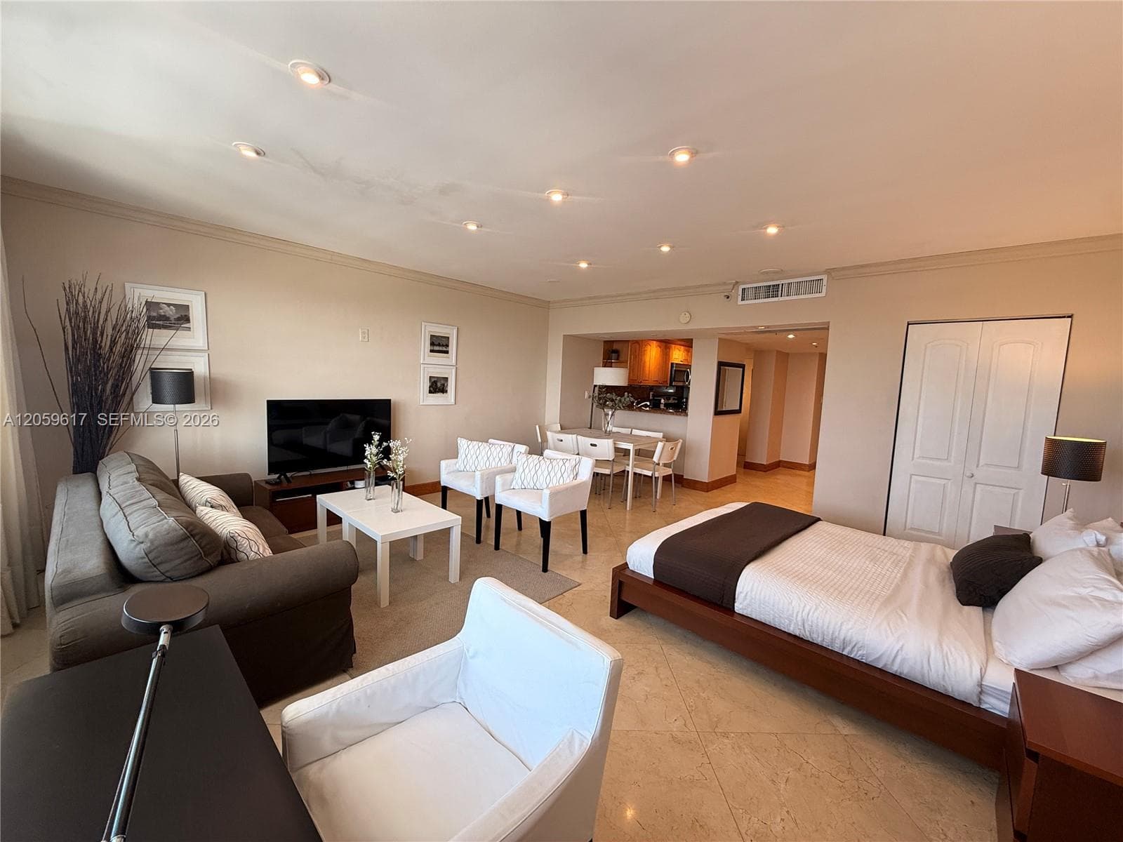 The Decoplage · #1631 in Miami Beach - Photo 4