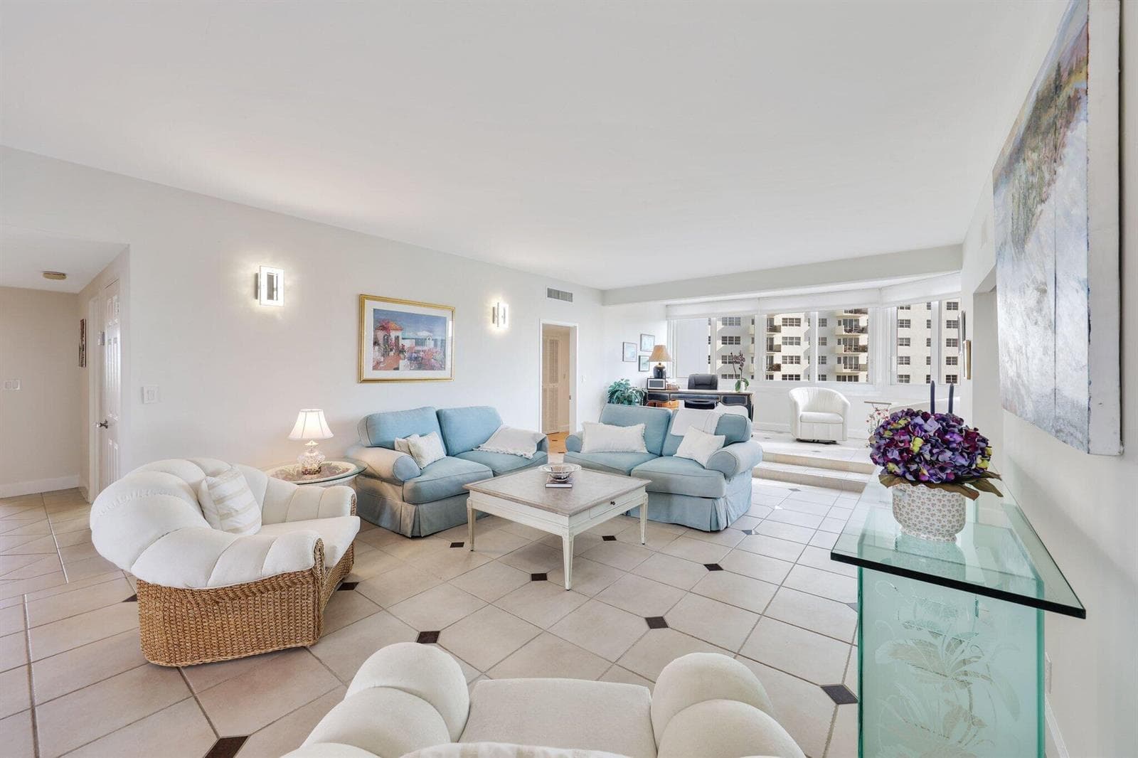 333 Sunset Dr - 4.jpg-SMALL