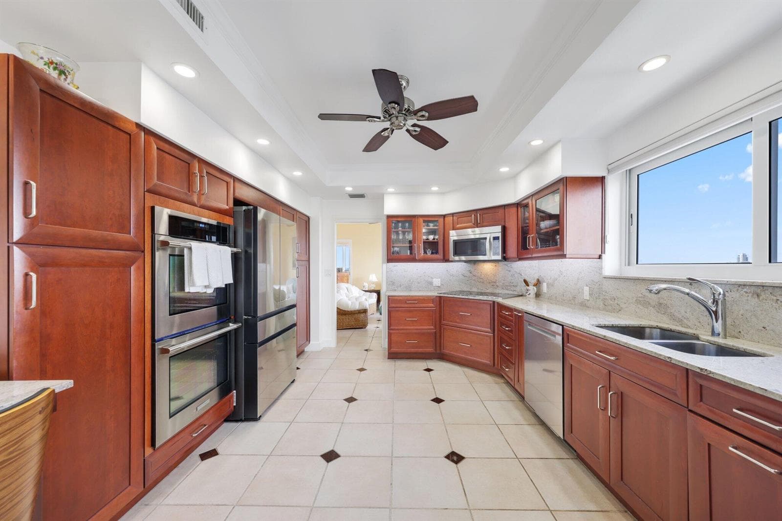 333 Sunset Dr 501