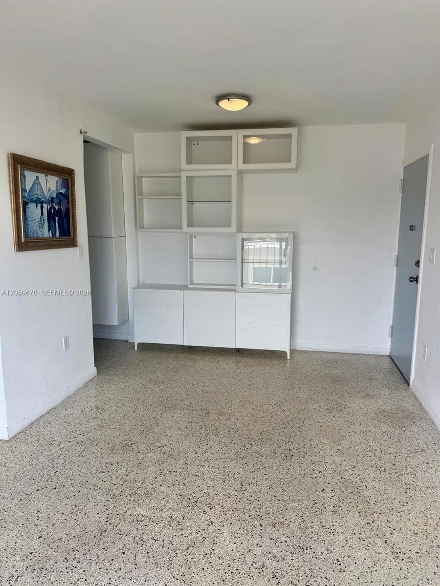 CHRISTOPHER PLAZA CONDO · #404 in Miami - Photo 2