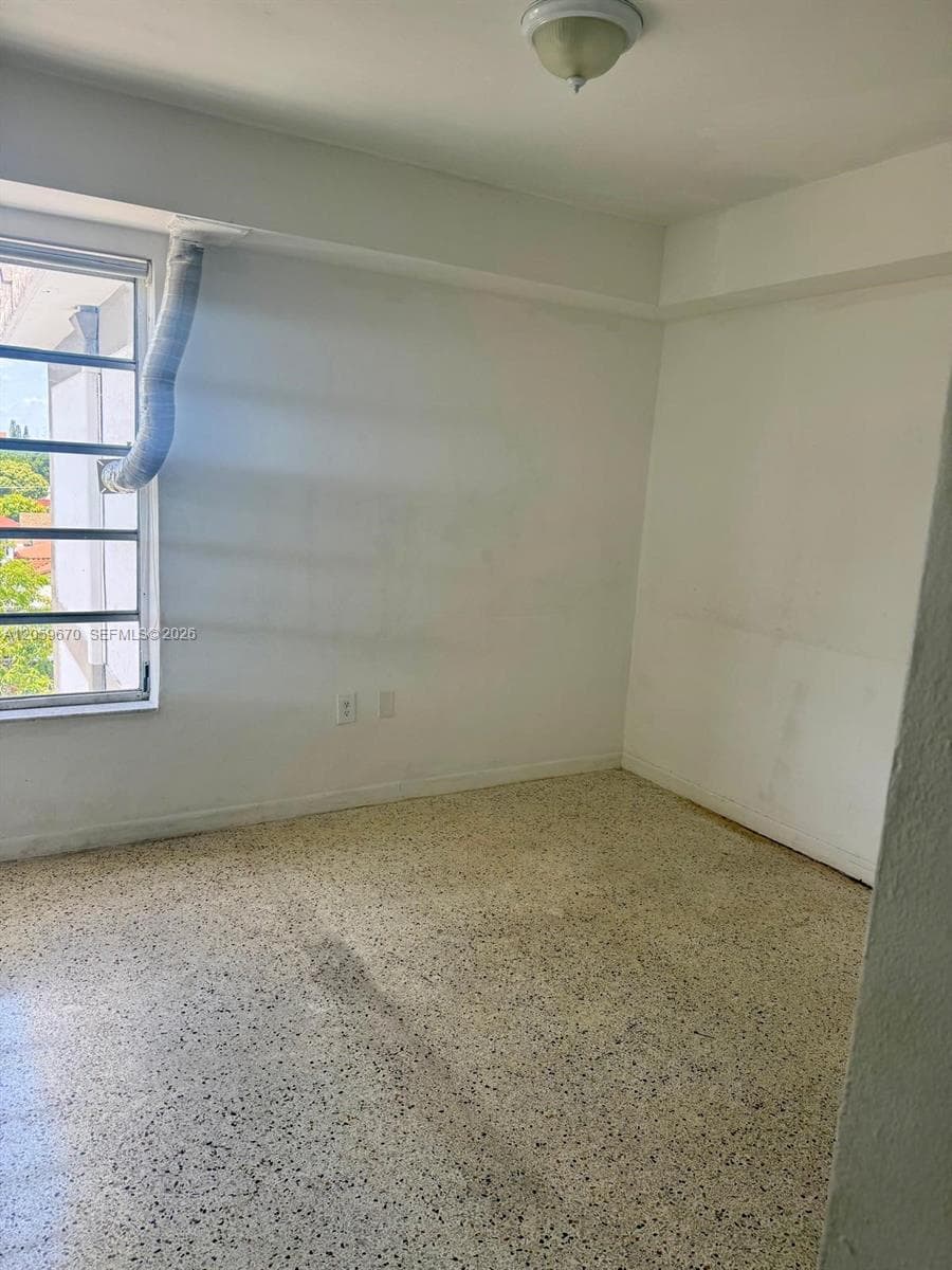 CHRISTOPHER PLAZA CONDO · #404 in Miami - Photo 6