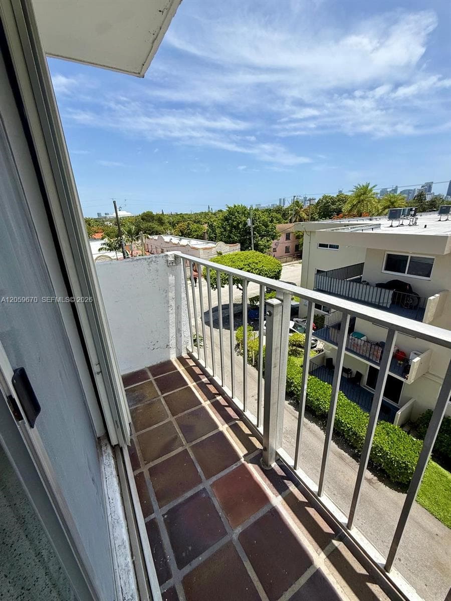 CHRISTOPHER PLAZA CONDO · #404 in Miami - Photo 15