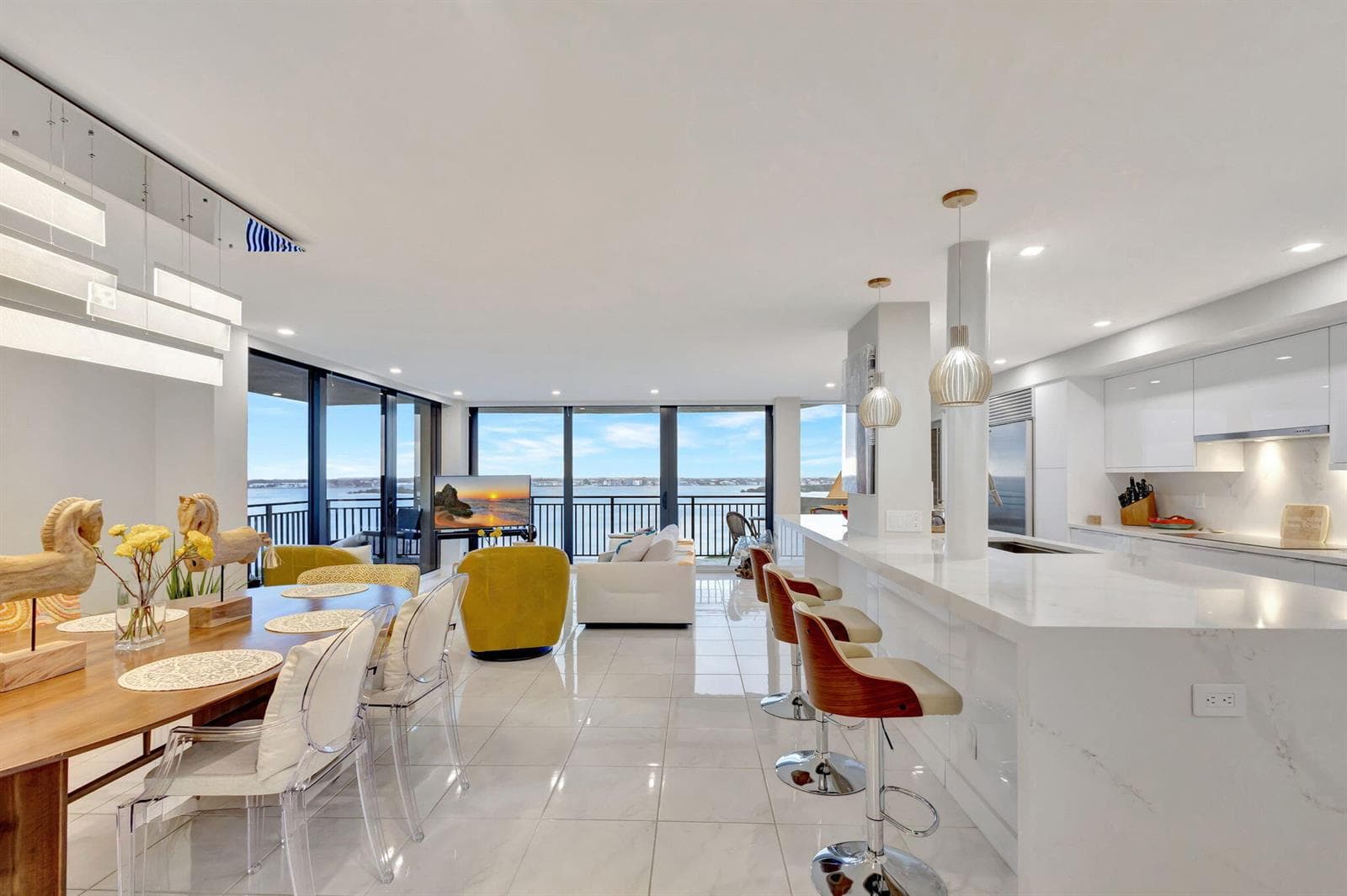5460 N Ocean Drive 7c