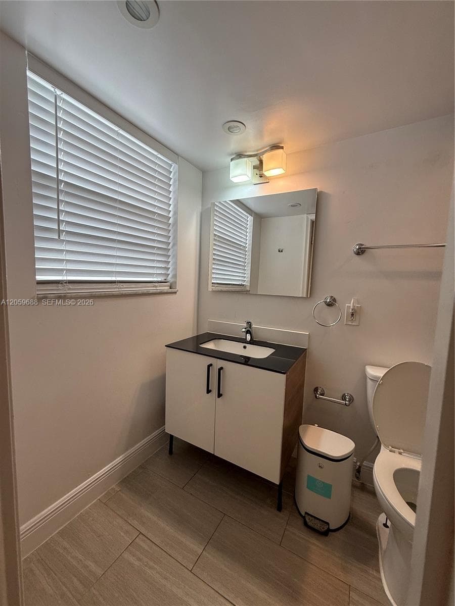 GOLDEN SURF TOWERS CONDO · #512 in Hallandale Beach - Photo 16