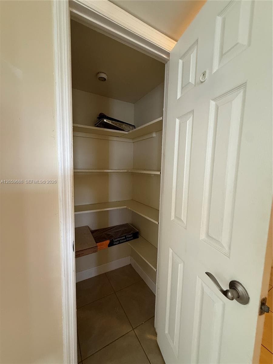 GOLDEN SURF TOWERS CONDO · #512 in Hallandale Beach - Photo 19