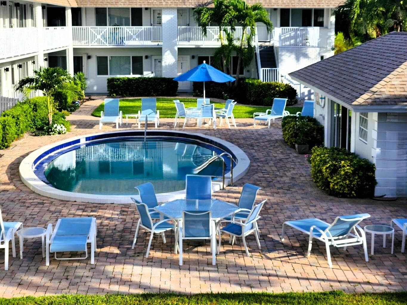 DELRAY COLONIAL POOL VIEW