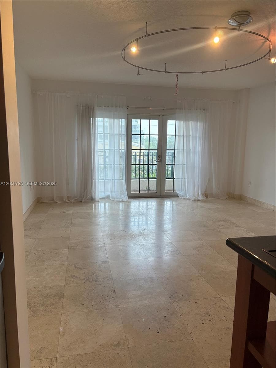ARMITAGE PLACE NO 3 CONDO · #209 in Miami Beach - Photo 10