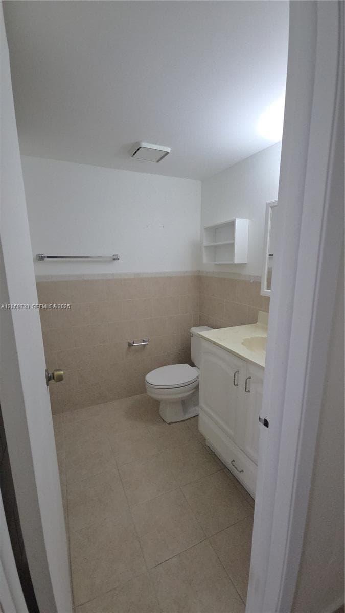 BLEAU FONTAINE CONDO #ONE · #202 in Miami - Photo 47