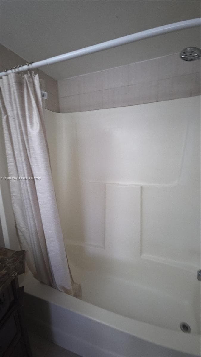 BLEAU FONTAINE CONDO #ONE · #202 in Miami - Photo 12