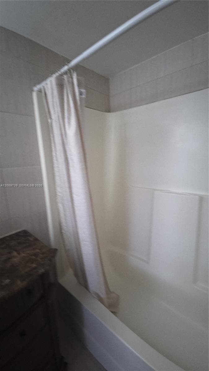 BLEAU FONTAINE CONDO #ONE · #202 in Miami - Photo 11