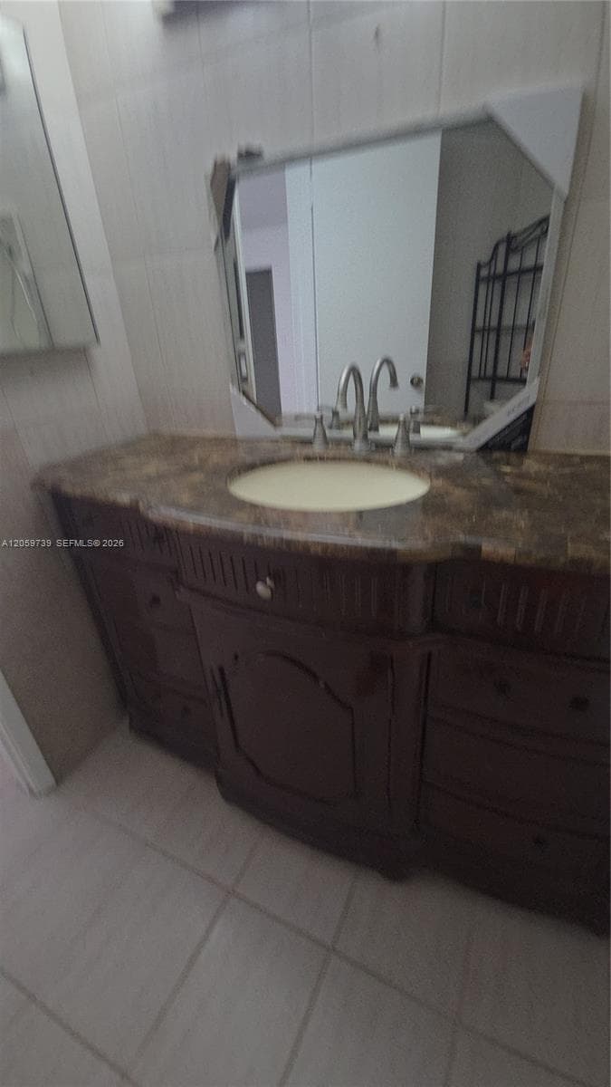 BLEAU FONTAINE CONDO #ONE · #202 in Miami - Photo 8