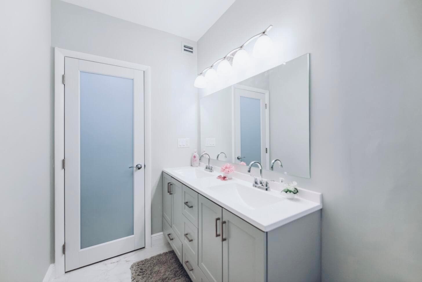 21 MBR Bath 2